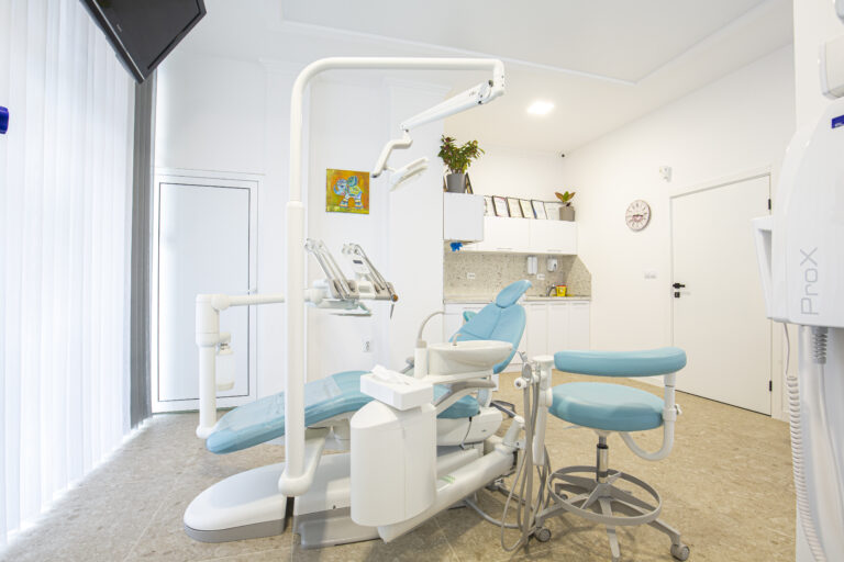 MK Dental Center - 06